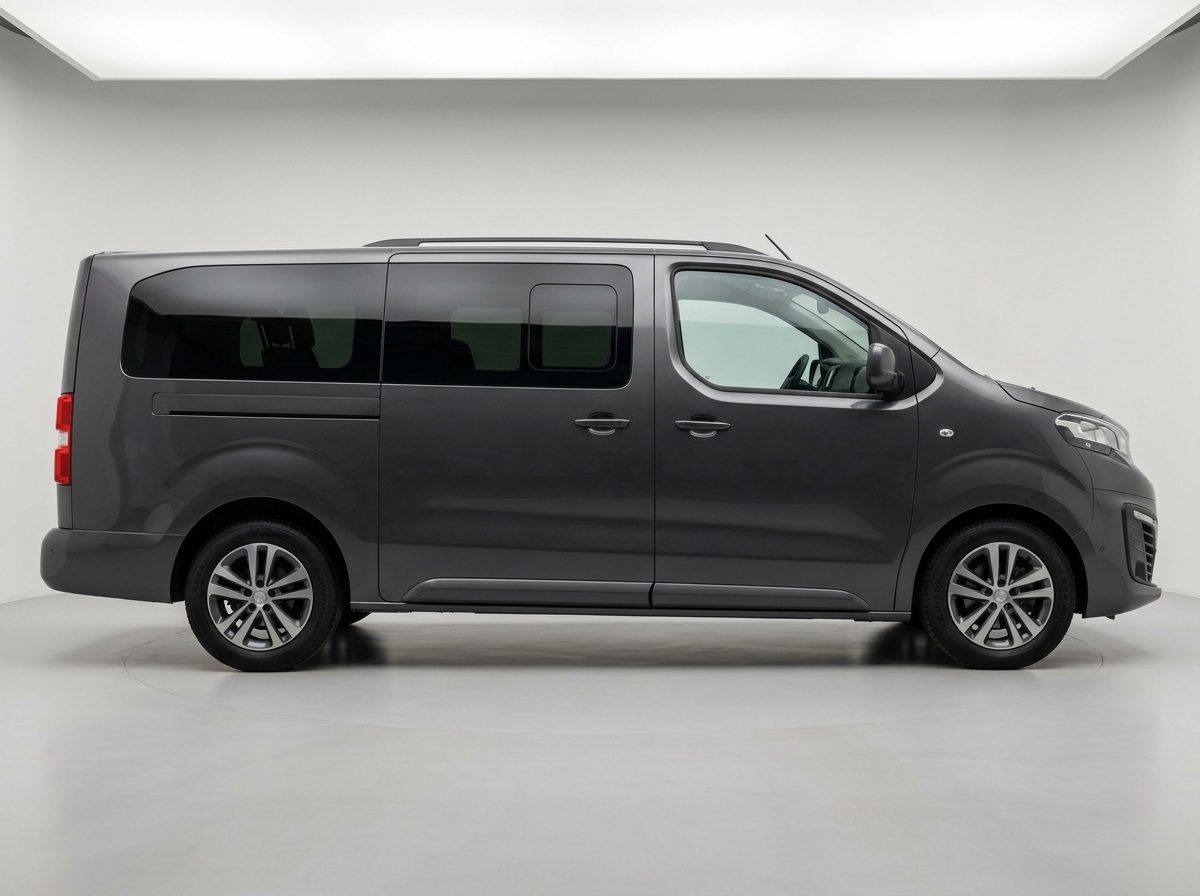 Peugeot Traveller extra long passenger van